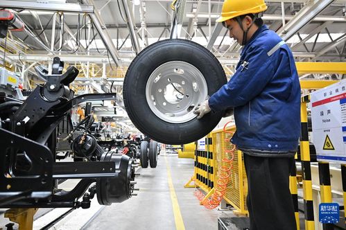 2025年中国新能源汽车产销量双超1600万辆 电附件产业的机遇与挑战